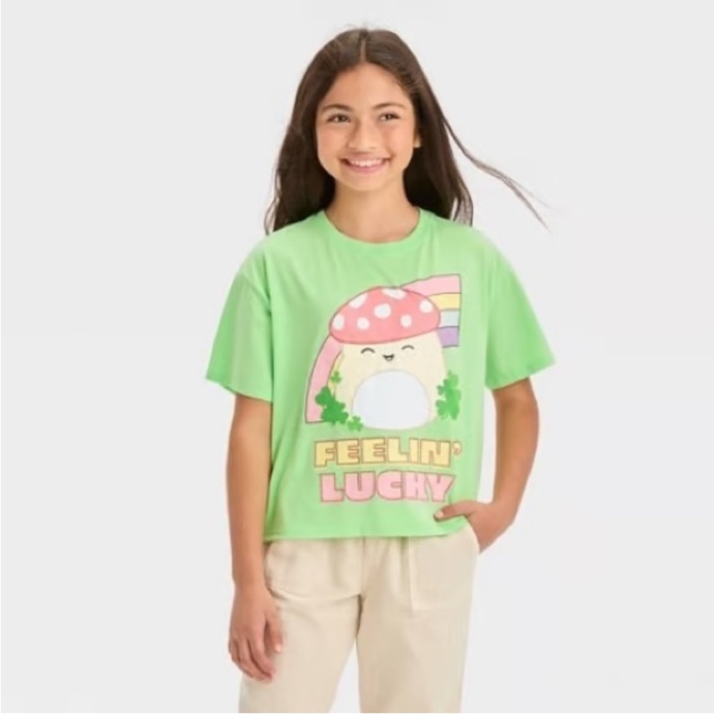 Squishmallows Feelin' Lucky Rainbow Boxy Short Sleeve Graphic T-Shirt
